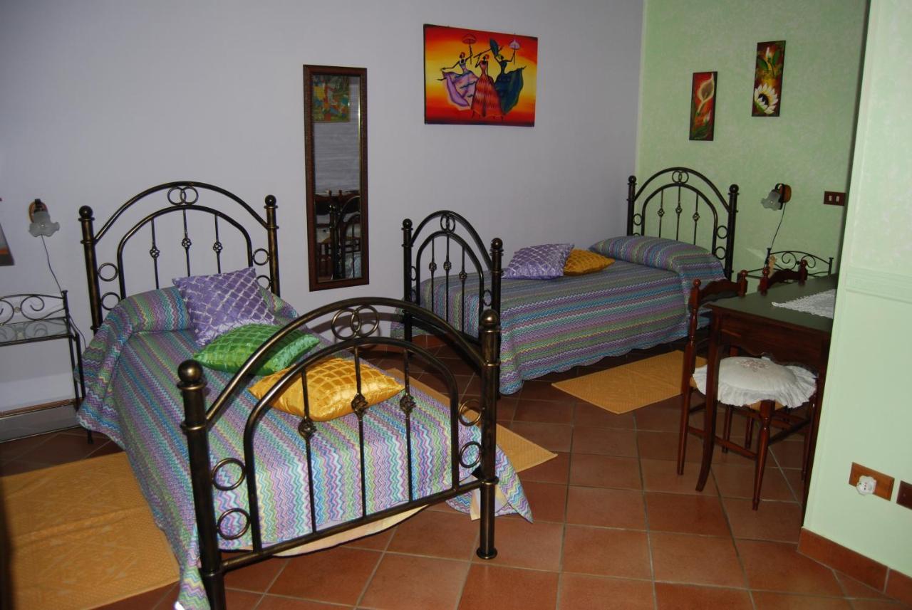 Sette Nani Bed & Breakfast Elmas ภายนอก รูปภาพ